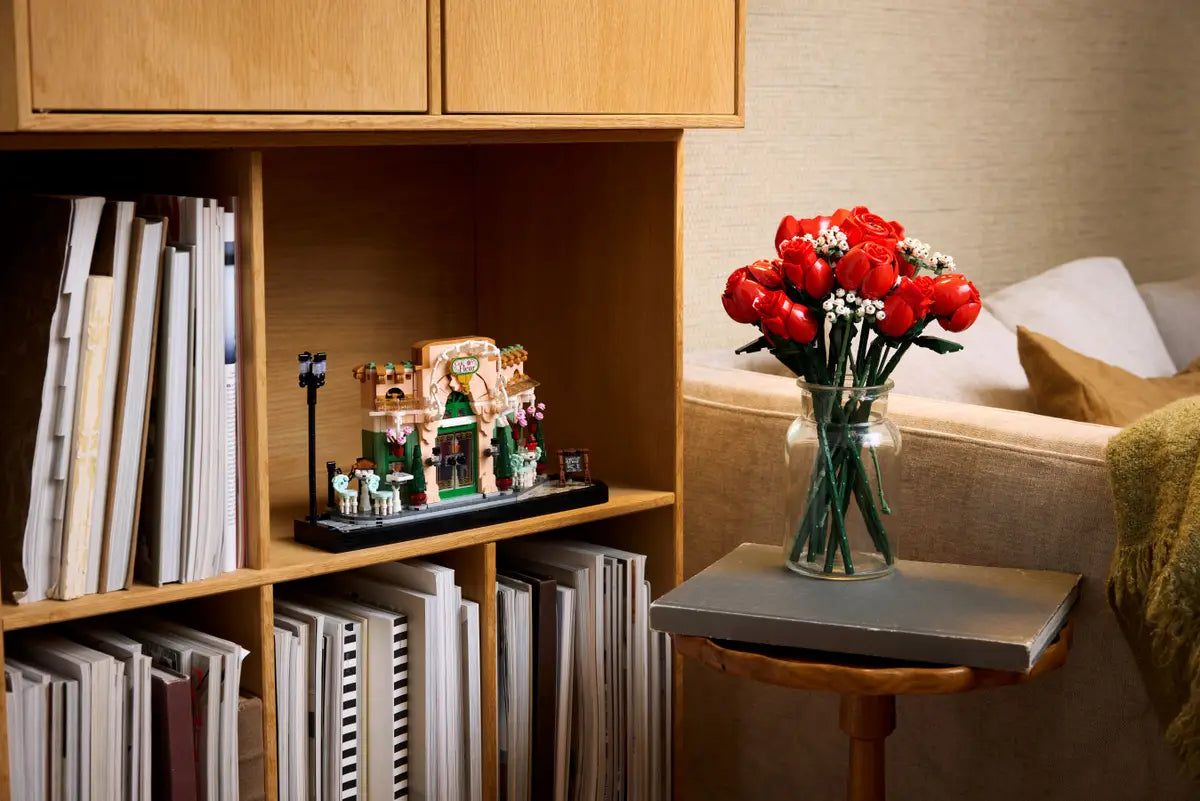 LEGO 10362 French Café