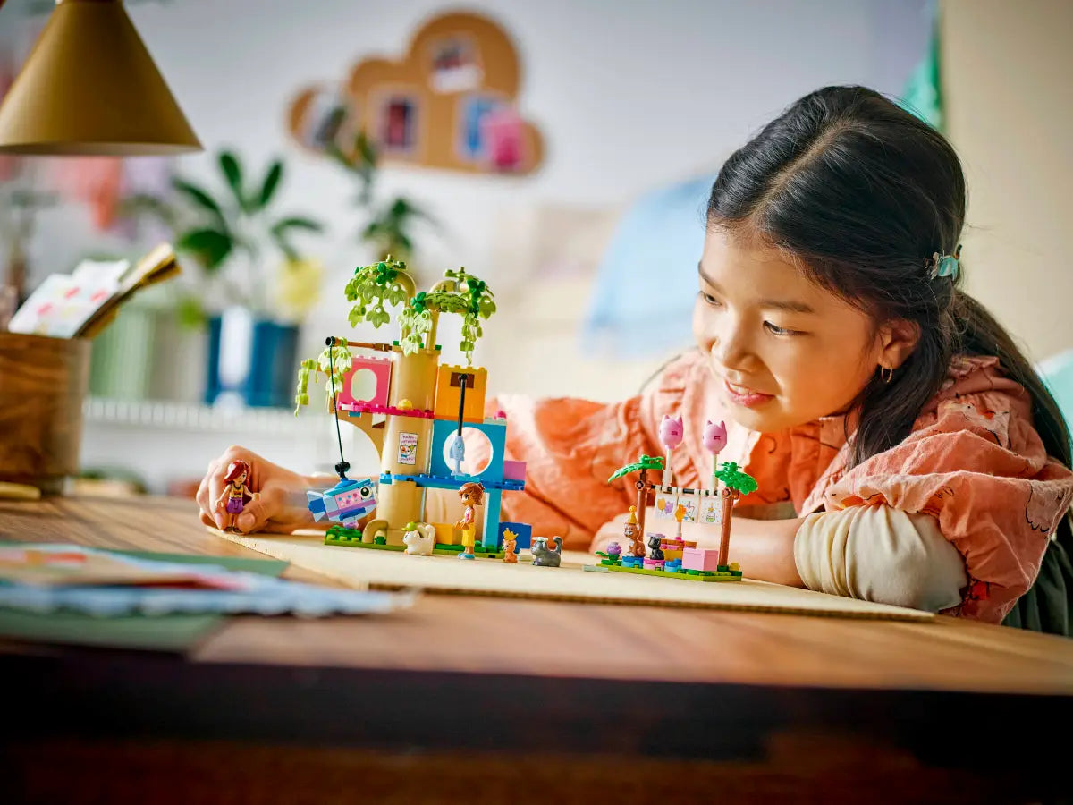 LEGO 42666 Cat Birthday Party & Tree House