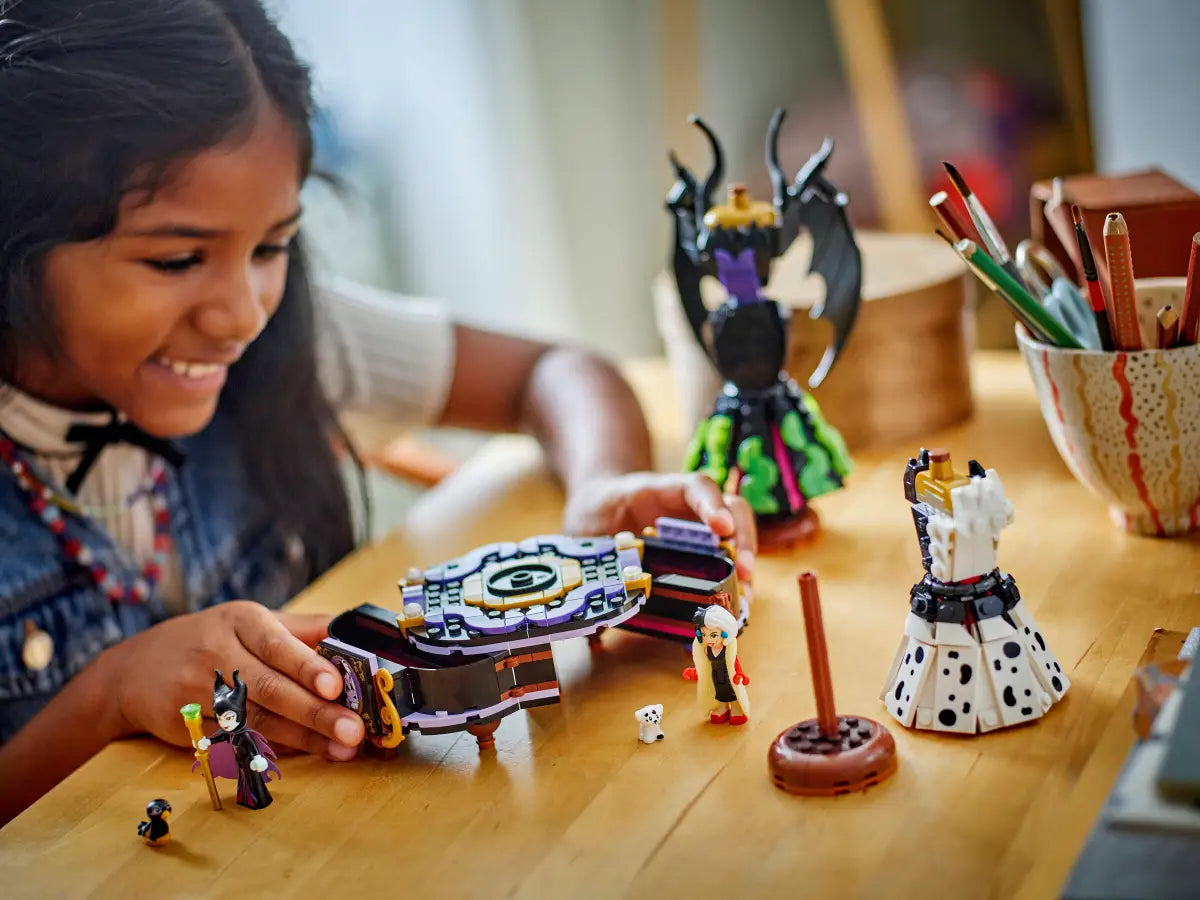 LEGO 43262 Maleficent's and Cruella De Vil's Dresses