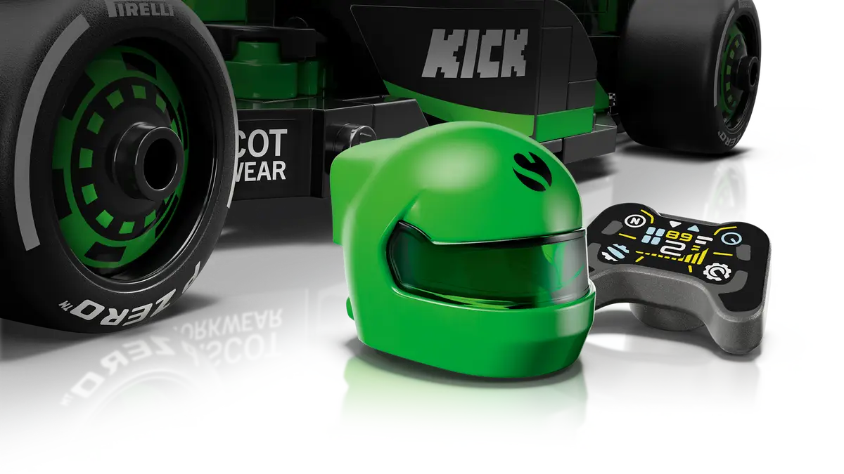 LEGO 77247 KICK Sauber F1 Team C44 Race Car