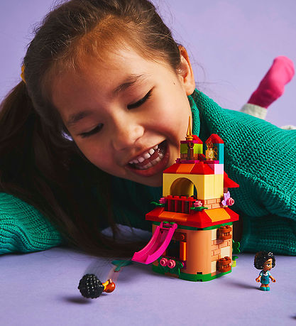 43261 منزل إنكانتو الصغير