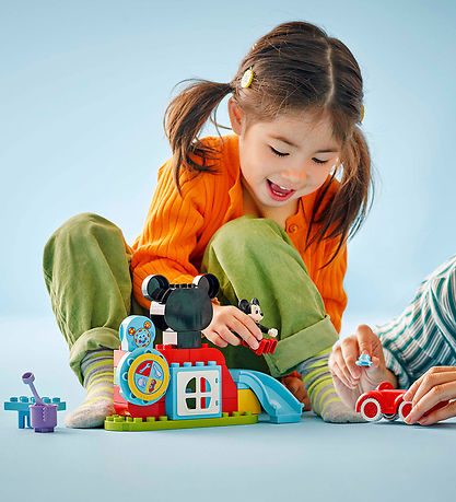 10454 نادي ميكي ماوس والسيارة