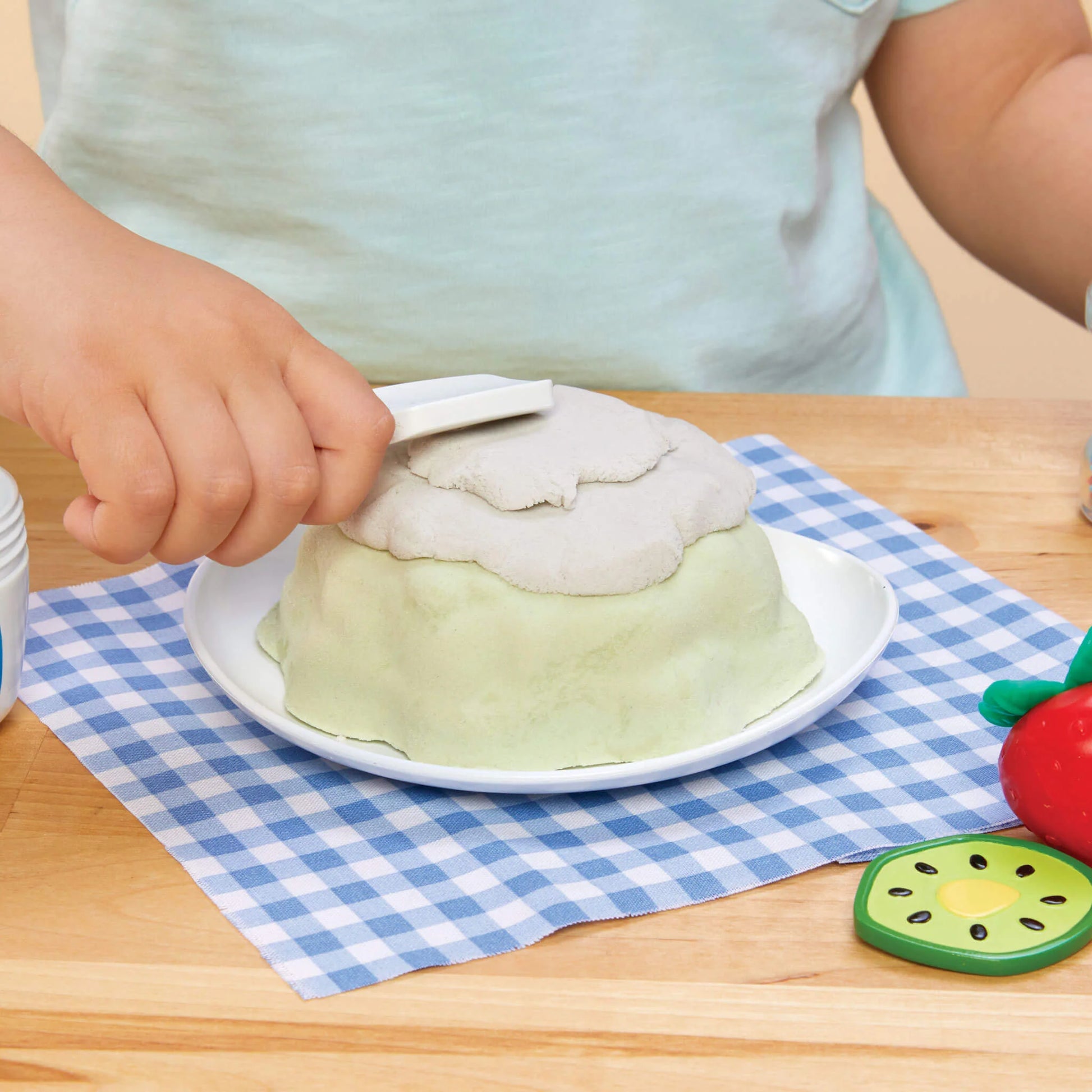 Little Tikes Creative Chefs Bluey Pavlova Cake Kit