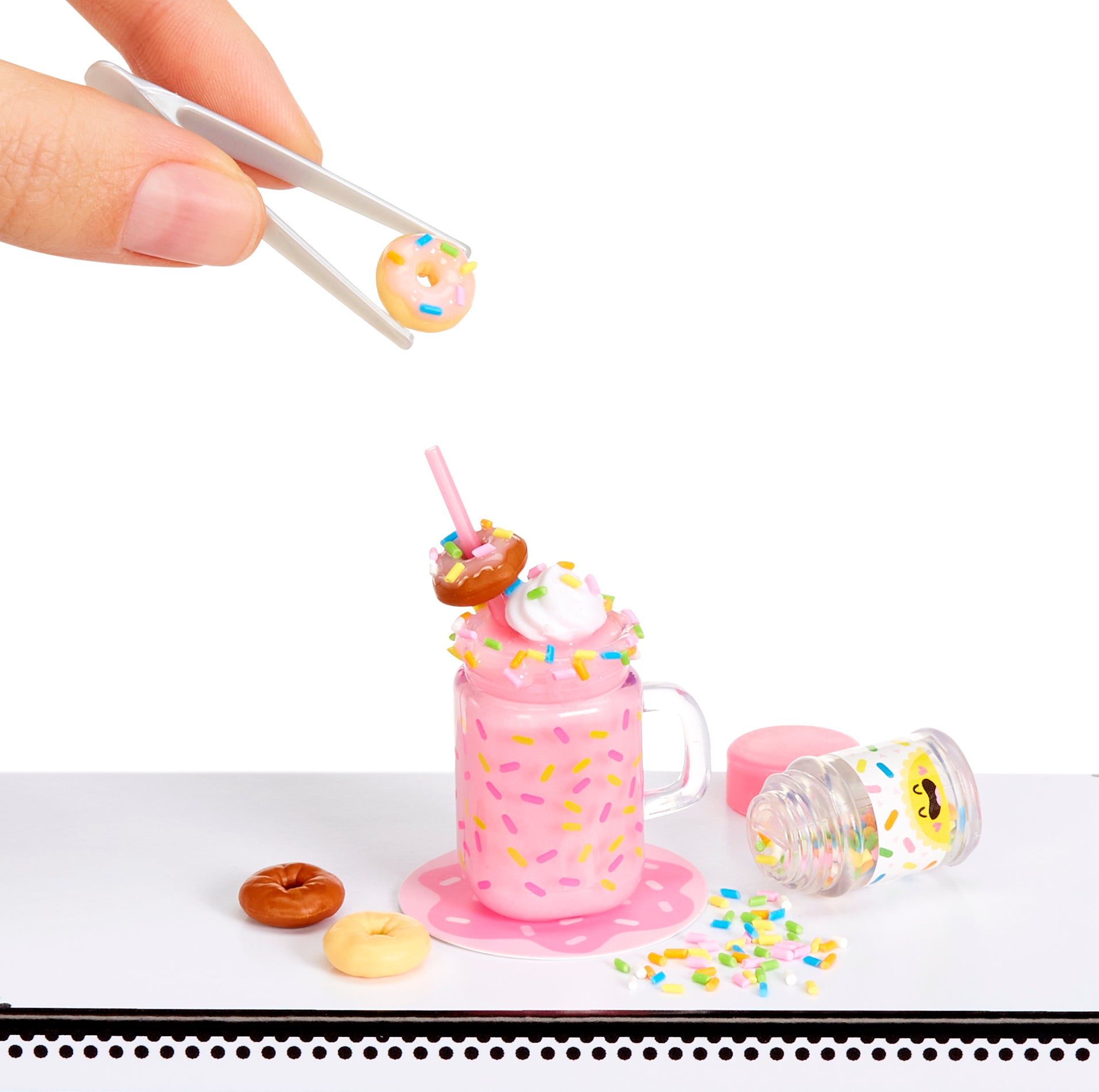 MGA's Miniverse Make It Mini Foods Diner (S4)