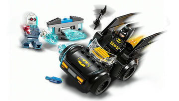 LEGO 76301 Batman & Batmobile vs. Mr. Freeze
